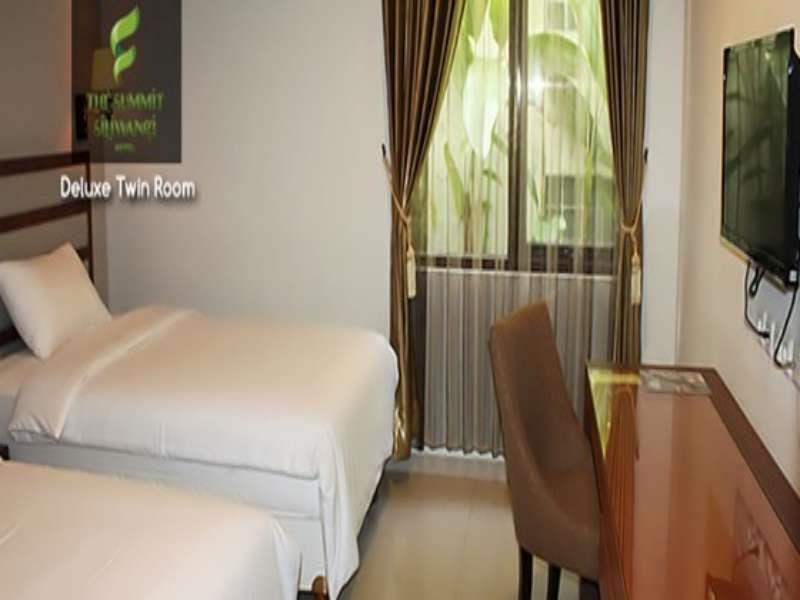 The Summit Siliwangi Hotel Bandung Buitenkant foto